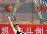 九游娱乐app信誉好-篮球赛场上一场精彩绝伦的对决
