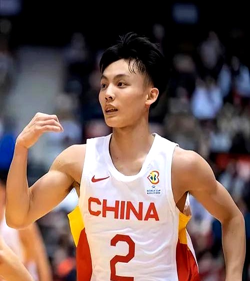 新秀助攻破封盖纪录，风头无两的简单介绍